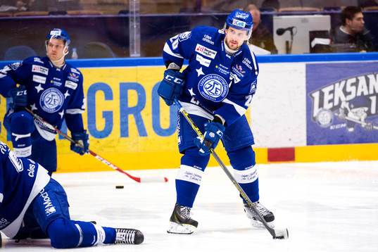 Leksands Ryan Russell före ishockeymatchen i SHL mellan