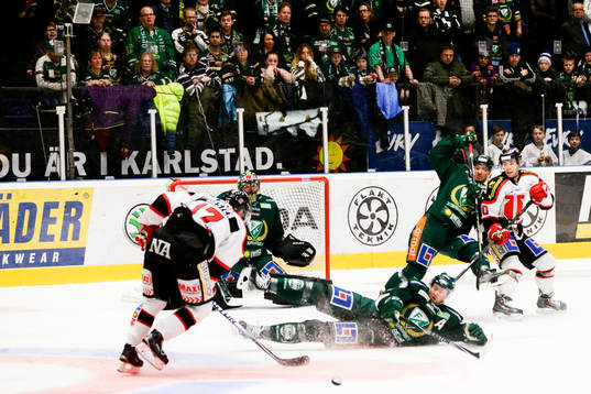 Bläddra bland fler bilder av Ishockey, SHL, Färjestad - Örebro