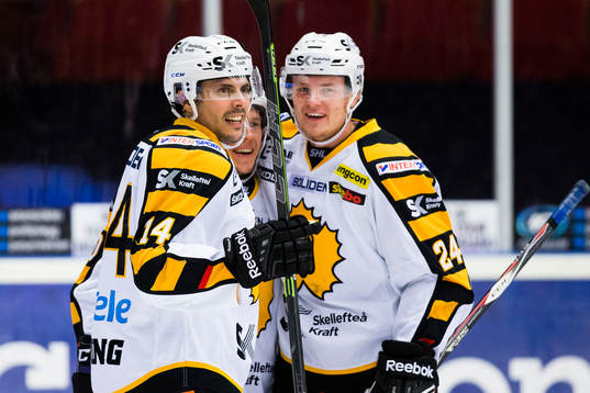 Skellefteås Daniel Widing jublar