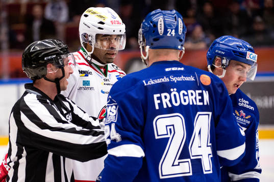 Modos Donald Brashear i bråk med Leksands Jonas Frögren
