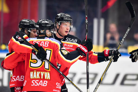 Luleås Kristian Näkyvä (m) jublar