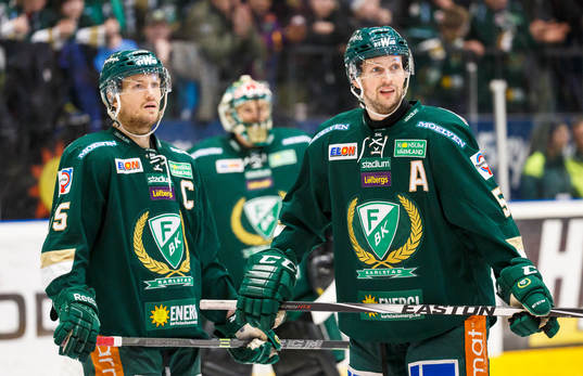 Färjestads Ole-Kristian Tollefsen  och Rickard Wallin