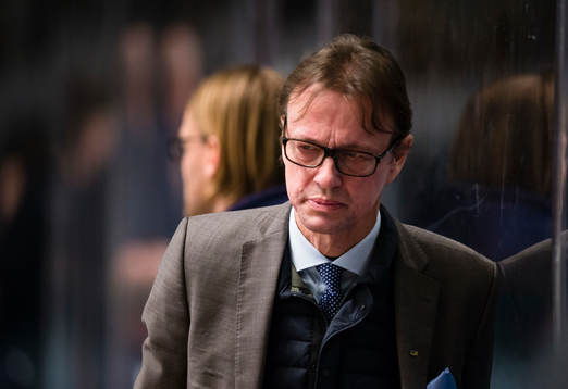 s assisterande tränare Fredrik Olausson