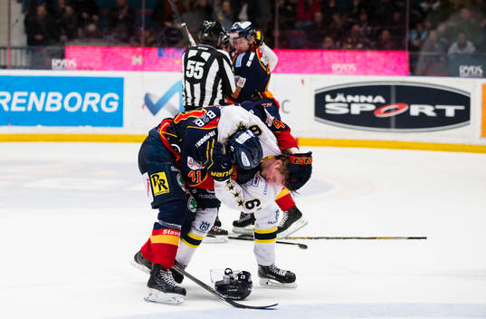 s Christoffer Törngren och Djurgårdens Alexander Falk