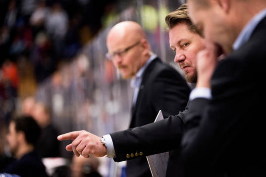 Leksands Huvudtränare Andreas Appelgren deppar