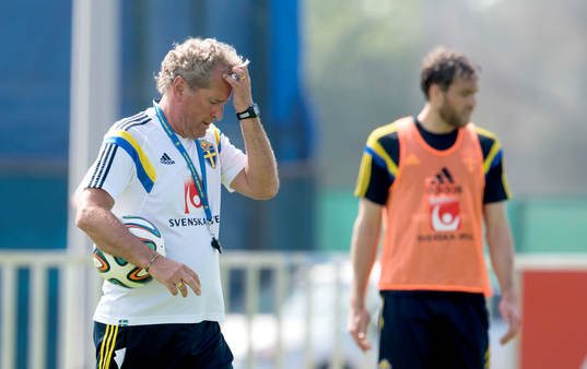 Sveriges förbundskapten Erik Hamrén och Johan Elmander