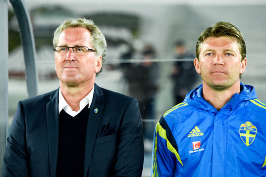 Sveriges förbundskapten Erik Hamrén och players manager