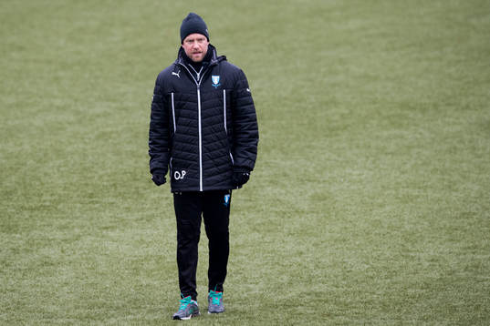 Malmö FFs assisterande tränare Olof Persson leder en