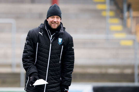 Malmö FFs assisterande tränare Olof Persson leder en