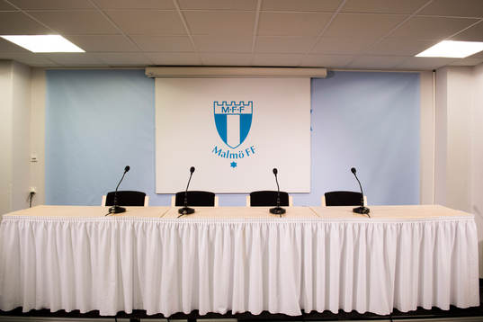 Malmö FF har kallat till presskonferens