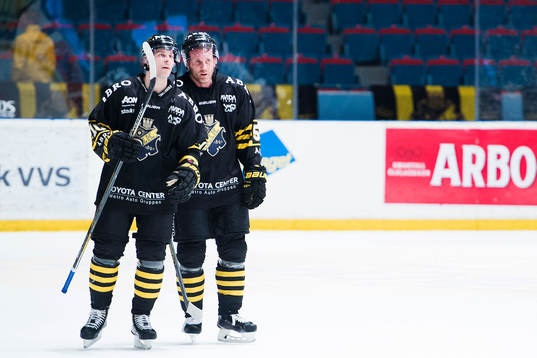 s Emil Lundberg och Conny Strömberg deppar