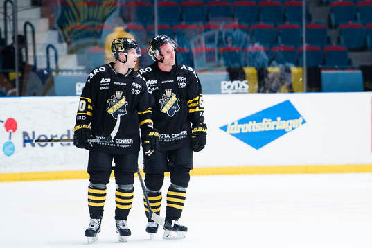 s Emil Lundberg och Conny Strömberg deppar
