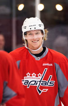 Nicklas Bäckström ler