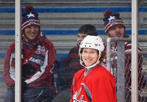 Nicklas Bäckström ler