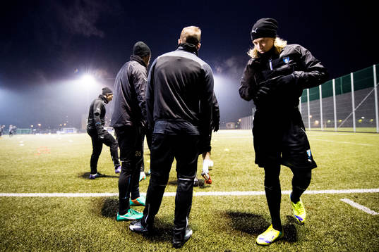Malmö FFs Simon Kroon (th)