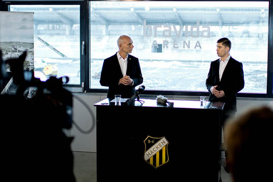 Dennis Andersson klubbchef för Häcken och Anders Bordholm