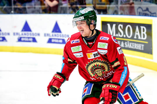 Frölundas Max Görtz jublar