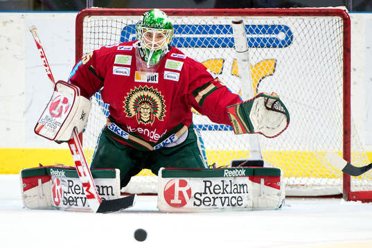 Frölundas målvakt Linus Fernström