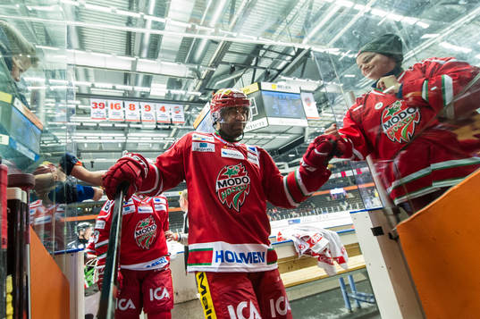 Modos Donald Brashear är nöjd med fansen
