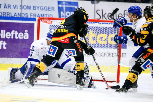 Skellefteås Niclas Burström gör mål på Leksands  Oscar