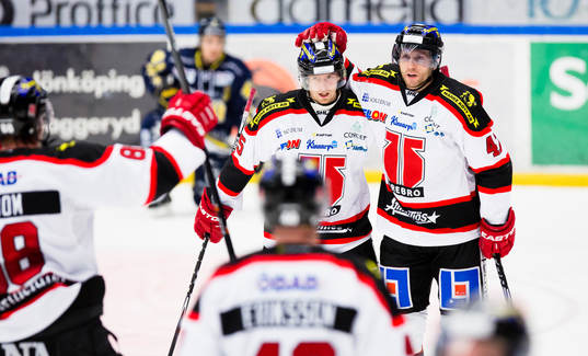 Örebros Kalle Olsson och Johan Adolfsson jublar