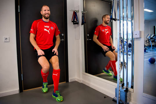 Helsingborgs Mattias Lindström är 34år och får träna