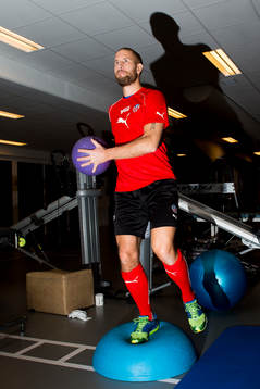 Helsingborgs Mattias Lindström är 34år och får träna
