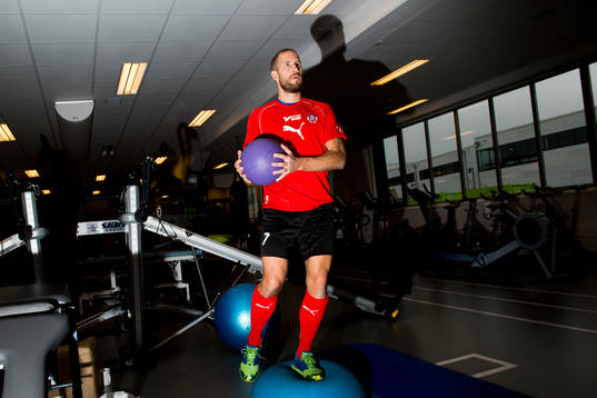 Helsingborgs Mattias Lindström är 34år och får träna