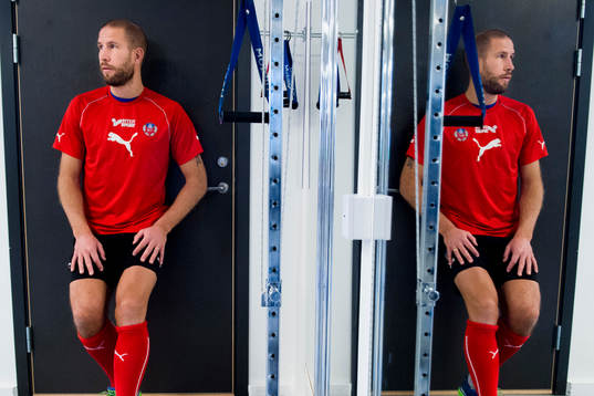 Helsingborgs Mattias Lindström är 34år och får träna