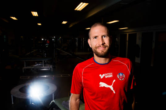 Helsingborgs Mattias Lindström är 34år och får träna