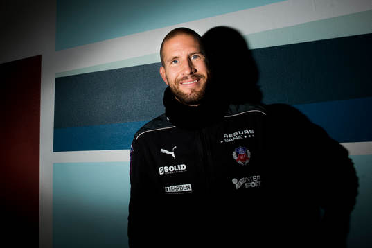 Helsingborgs Mattias Lindström är 34år och får träna