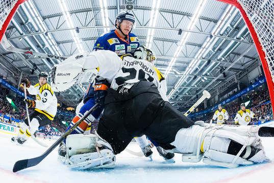 Bläddra bland fler bilder av Ishockey, SHL, Växjö - Brynäs