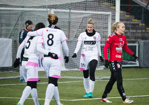 Rosengårds Anja Mittag jublar