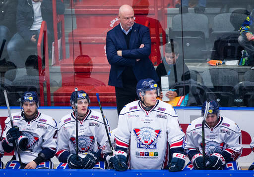 Deppigt i Linköpings bås med tränare Roger Melin