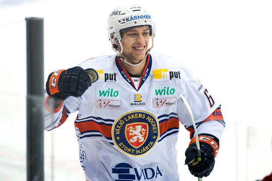 Växjös Eric Martinsson  jublar