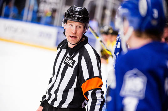 Domaren Tobias Björk