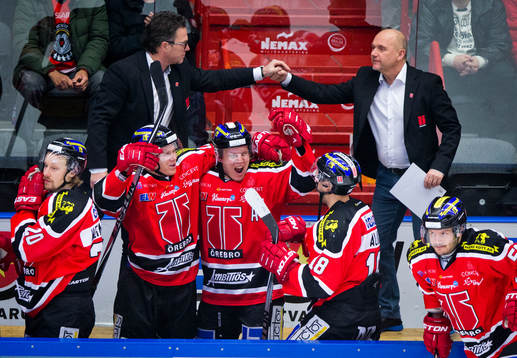 Örebro vinner med 3-2 och Håkan Åhlund, assisterande