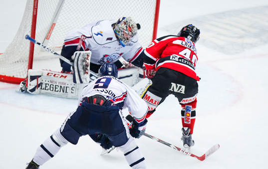Örebros Anders Eriksson gör 3-2