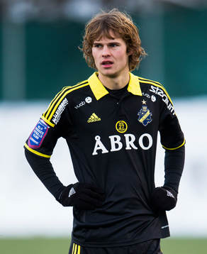 s Sam Lundholm