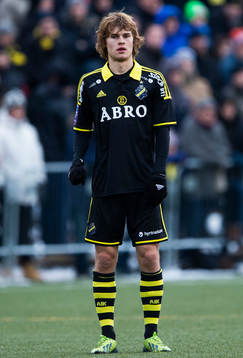 s Sam Lundholm