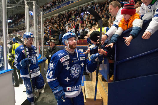 Leksands Mattias Guter lämnar isen