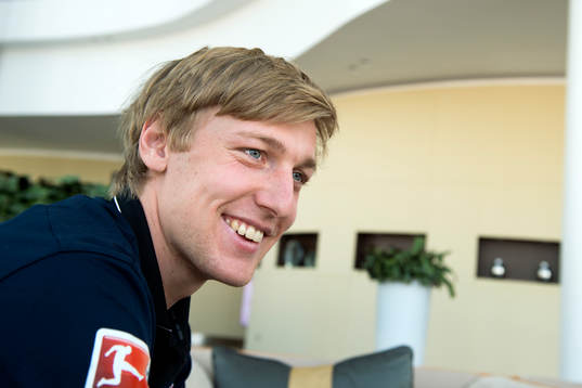 Leipzigs Emil Forsberg blir intervjuad