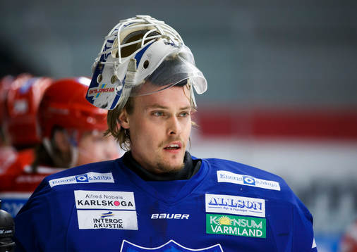 Karlskogas målvakt Joel Gistedt med mask i pannan