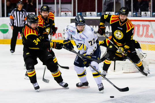 s Patrik Carlsson