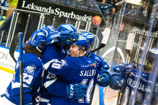 Leksands Tomi Sallinen jublar