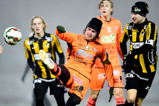 Varbergs Robin Tranberg och Häckens Simon Gustavsson