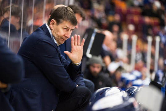 Djurgårdens Huvudtränare Hans Särkijärvi signalerar att
