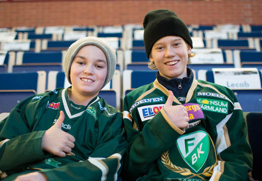 Unga färjestadssupporters