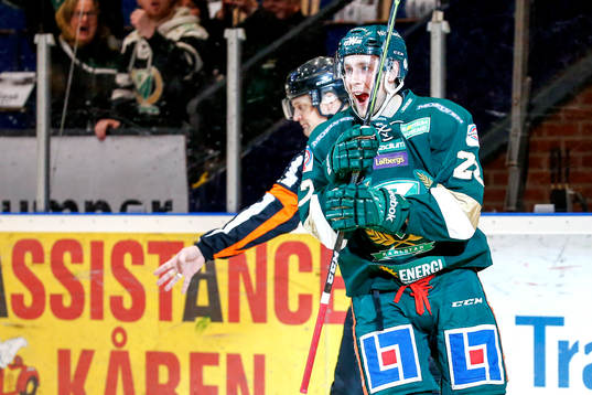 Färjestads Per Åslund jublar
