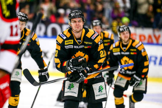 Skellefteås Janne Pesonen jublar